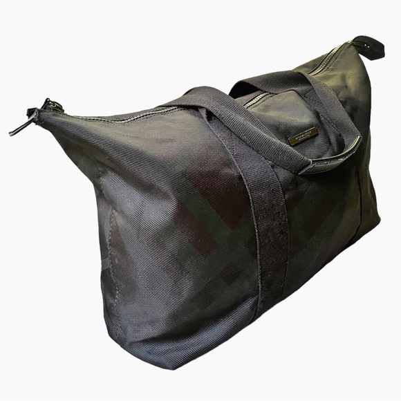 BURBERRY Fragrances Extra Large Black/Green Plaid Canvas Weekender/ Duffle Bag - Picture 3 of 13